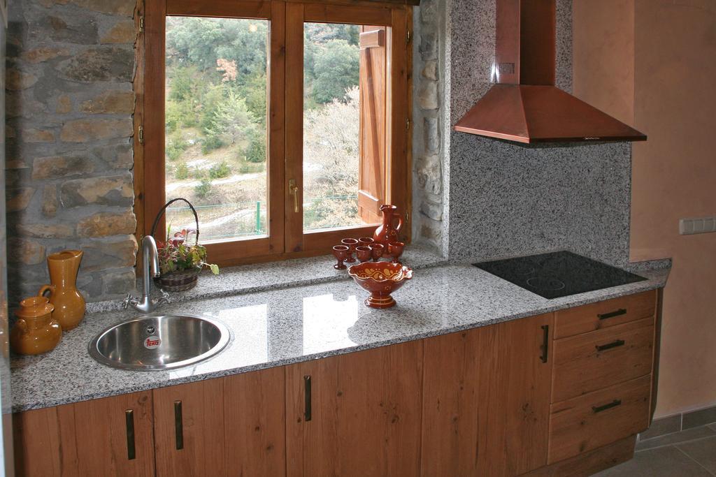 Casa Rural Urbe Holiday home *
